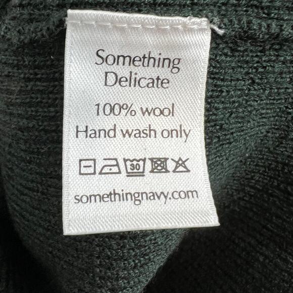 Something Navy Dark Green 100% Wool Lettuce Hem Crop Sweater Knit Top Crew L - Picture 7 of 7
